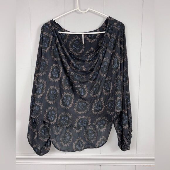 Free People Cowling Around Blouse Midnight Combo Drape Neck Size Small Peasant - Picture 4 of 8
